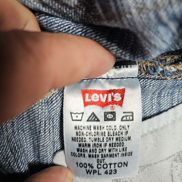 Levi’s Men’s 501 Straight Leg Button Fly Jeans Med Wash Blue 38x34 (39x35.5) - Picture 8 of 9